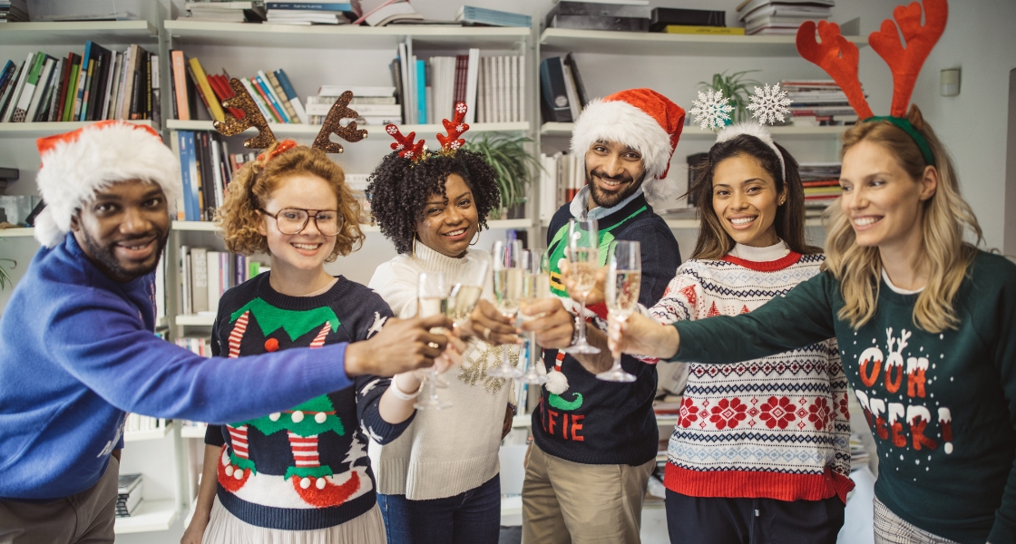 7 simple ideas to bring the holiday spirit to your intranet