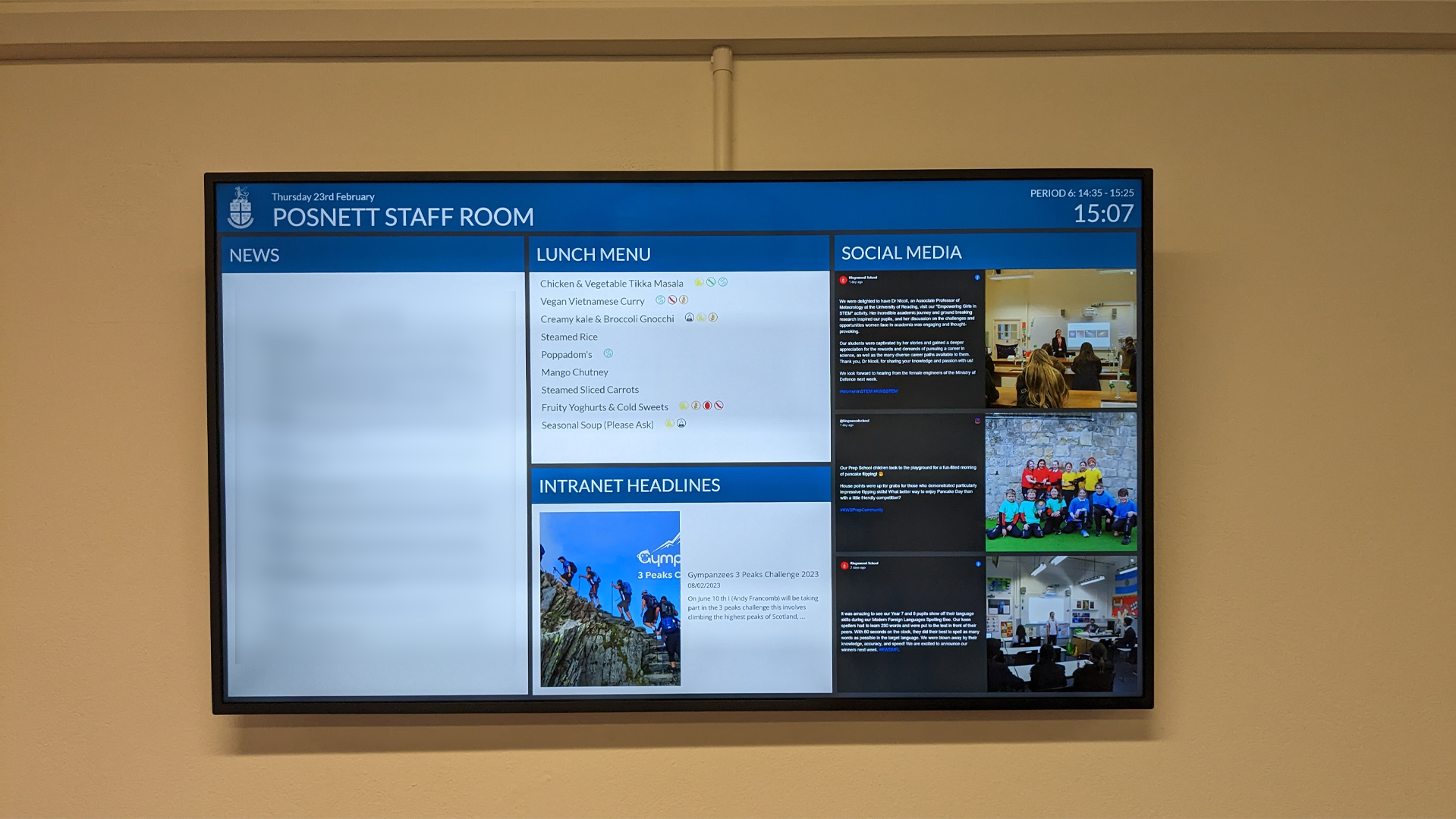 kingswood-school-digital-signage