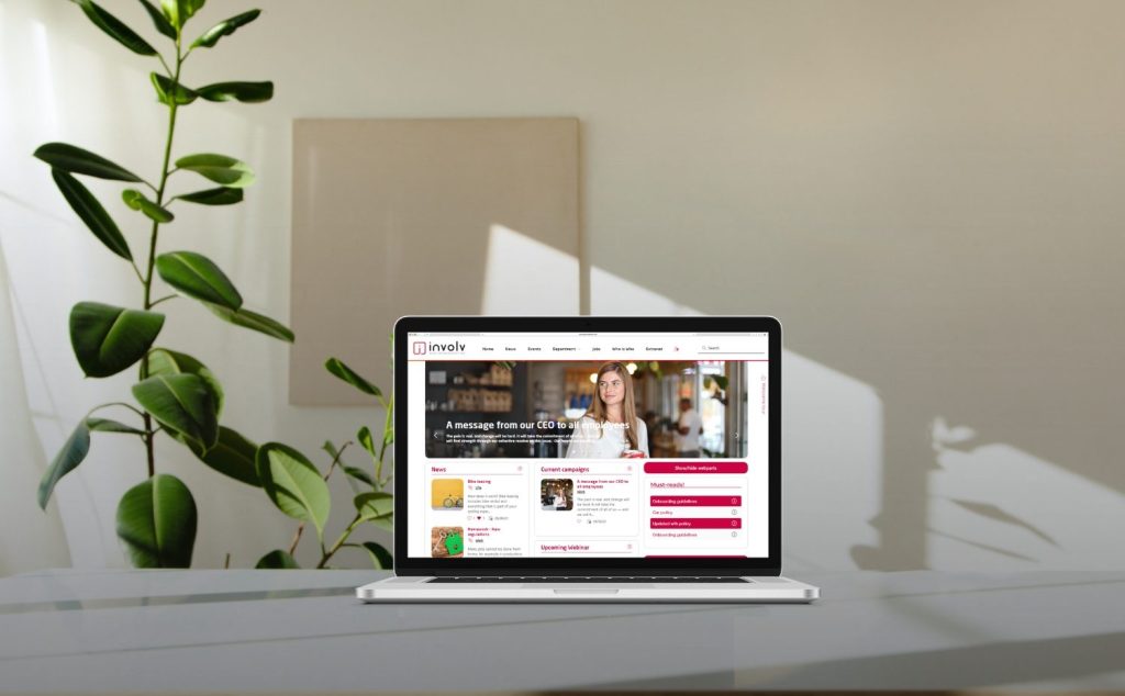 Explore the 7 vital information components for a reliable single source of truth. Optimize your workplace knowledge.