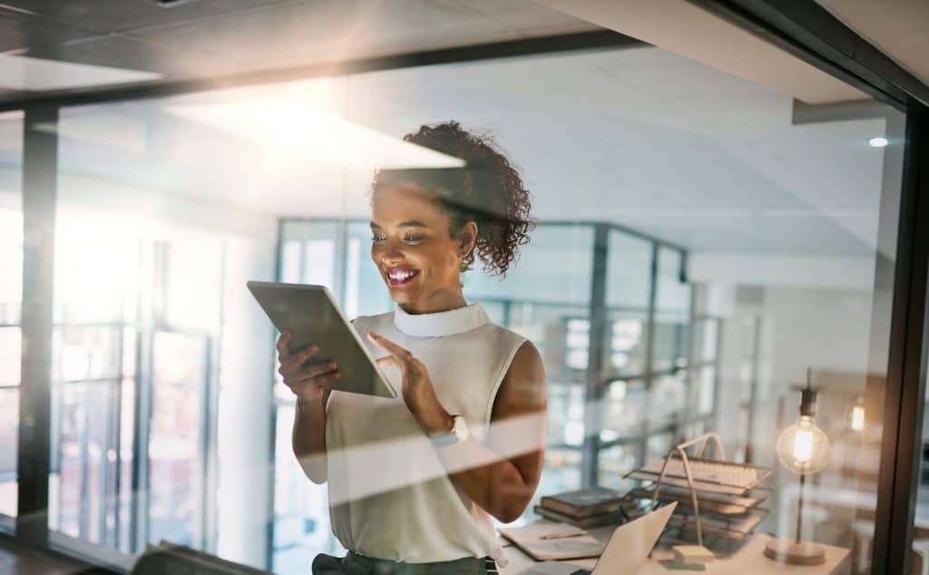 SharePoint intranet build vs buy: what 300+ intranet projects taught me